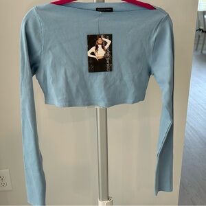 Cropped fitted shirt